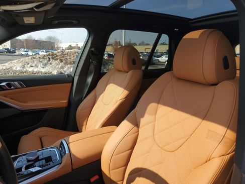 Certified 2024 BMW X5 xDrive40i w/ M Sport Package image 7