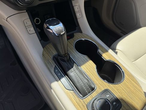 Used 2018 GMC Acadia Denali w/ Technology Package image 19