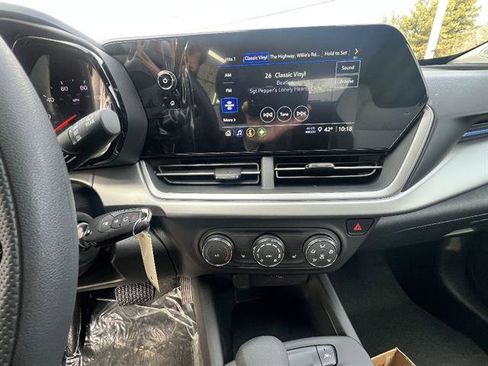 New 2026 Chevrolet Trax LS w/ LS Convenience Package image 13