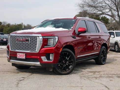 Used 2023 GMC Yukon Denali image 2