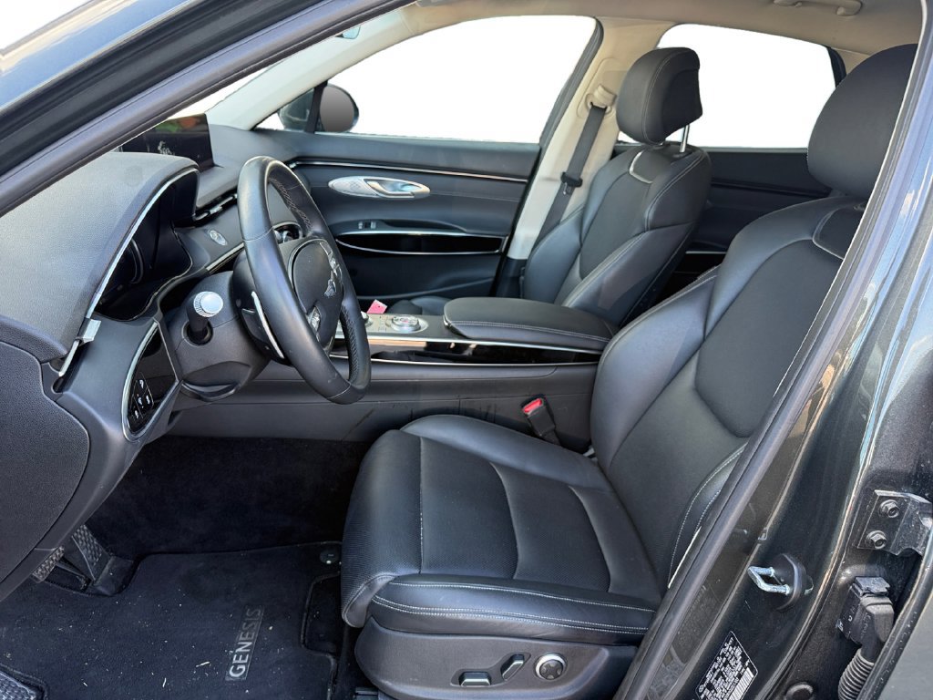Used 2025 Genesis GV70 2.5T AWD/4WD image 10