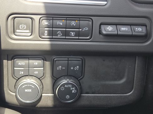 Used 2022 Chevrolet Tahoe High Country AWD/4WD image 24
