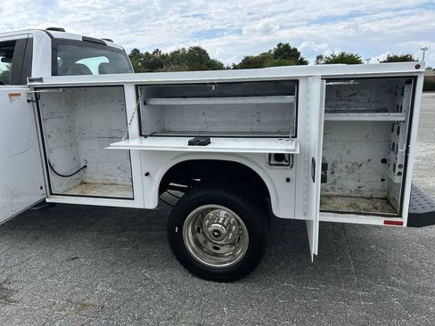 Used 2021 Ford F450 XL w/ Power Equipment Group image 61