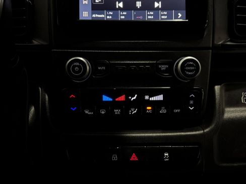 Used 2025 RAM ProMaster 2500 w/ Convenience Group FWD image 20