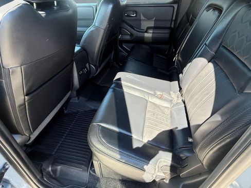 Used 2022 Nissan Frontier Pro-X w/ Pro-X Premium Package image 13