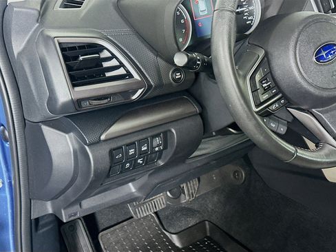 Used 2023 Subaru Forester Premium image 16