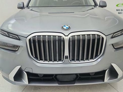 Used 2025 BMW X7 xDrive40i AWD/4WD image 8