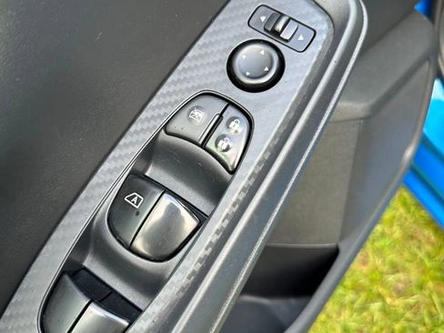 Used 2020 Nissan Sentra SV image 12