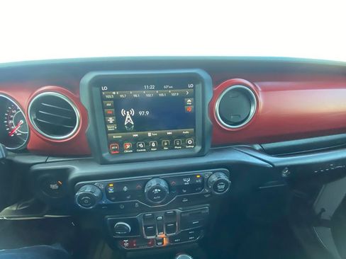 Used 2022 Jeep Wrangler Unlimited Rubicon w/ LED Lighting Group image 15