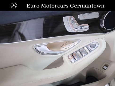 Used 2018 Mercedes-Benz C 300 4MATIC Sedan image 9
