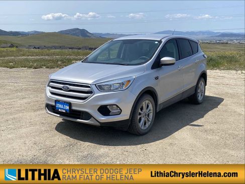 Used 2017 Ford Escape SE image 1