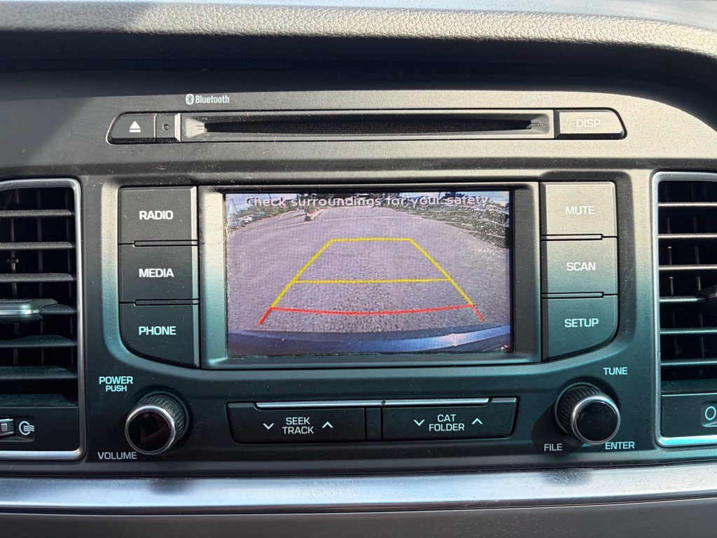 Used 2015 Hyundai Sonata Sport w/ Option Group 03 FWD image 16