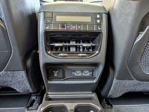 Used 2021 Jeep Grand Cherokee L Limited image 17