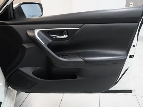 Used 2016 Nissan Altima 2.5 S w/ Power Driver Seat Package image 30