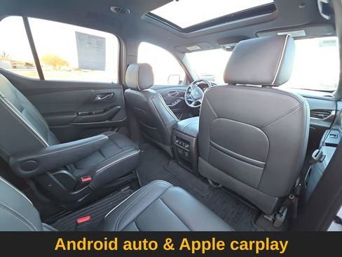 Used 2022 Chevrolet Traverse Premier image 15