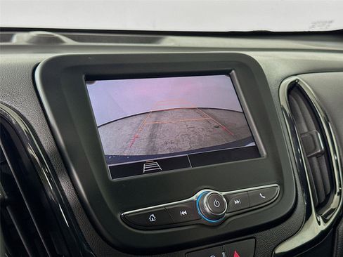 Used 2023 Chevrolet Equinox RS AWD/4WD image 14