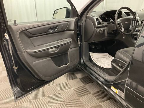 Used 2014 GMC Acadia SLE image 22