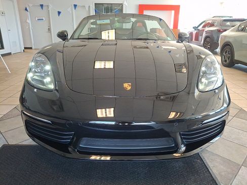 Used 2025 Porsche 718 Boxster RWD image 2