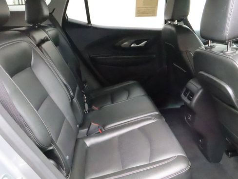 Used 2024 GMC Terrain SLT image 55