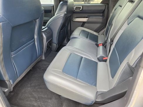 Used 2022 Ford Bronco Outer Banks AWD/4WD image 15