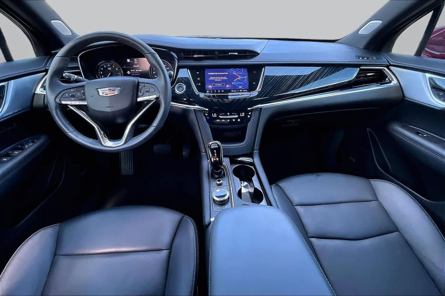 Used 2023 Cadillac XT6 Premium Luxury w/ Technology Package FWD image 16