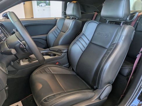 Used 2022 Dodge Challenger SRT Hellcat image 9