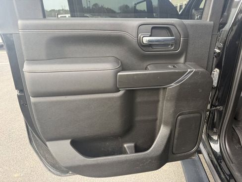 Used 2020 GMC Sierra 2500 AT4 w/ AT4 Premium Package image 17