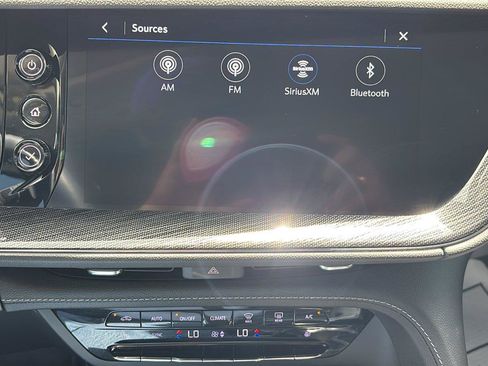 Certified 2023 Buick Envision Preferred AWD/4WD image 33