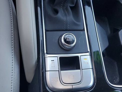 Certified 2025 Kia Telluride S FWD image 30