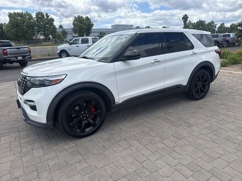 Used 2022 Ford Explorer ST w/ Equipment Group 401A AWD/4WD image 4