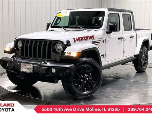 Used 2022 Jeep Gladiator Sport image 1
