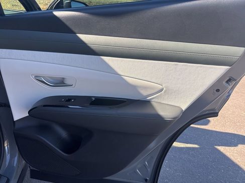 Certified 2025 Hyundai Tucson Limited image 16