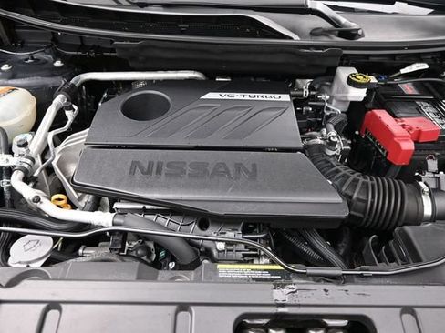 Used 2025 Nissan Rogue SV FWD image 24