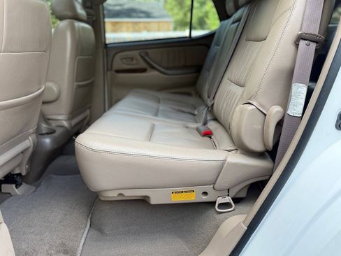 Used 2002 Toyota Sequoia Limited AWD/4WD image 76