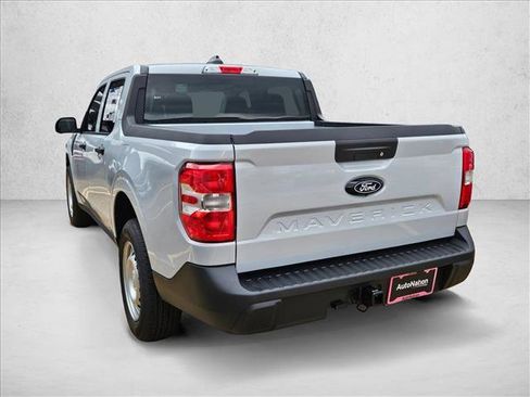 New 2025 Ford Maverick XL image 9