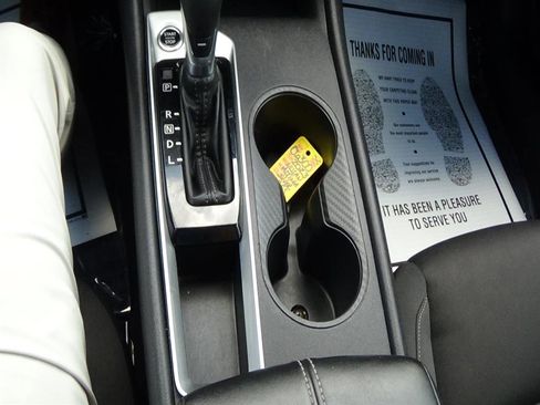 Used 2024 Nissan Altima 2.5 SV image 24