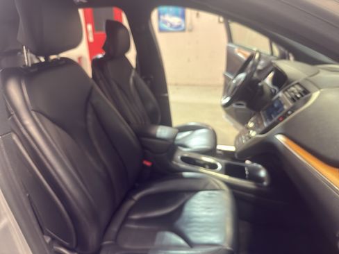 Used 2019 Lincoln MKC Select AWD/4WD image 22