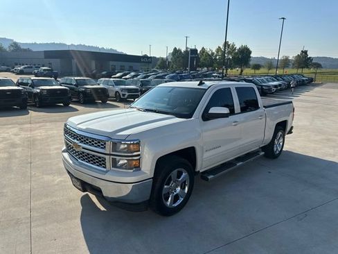 Used 2015 Chevrolet Silverado 1500 LT RWD image 3