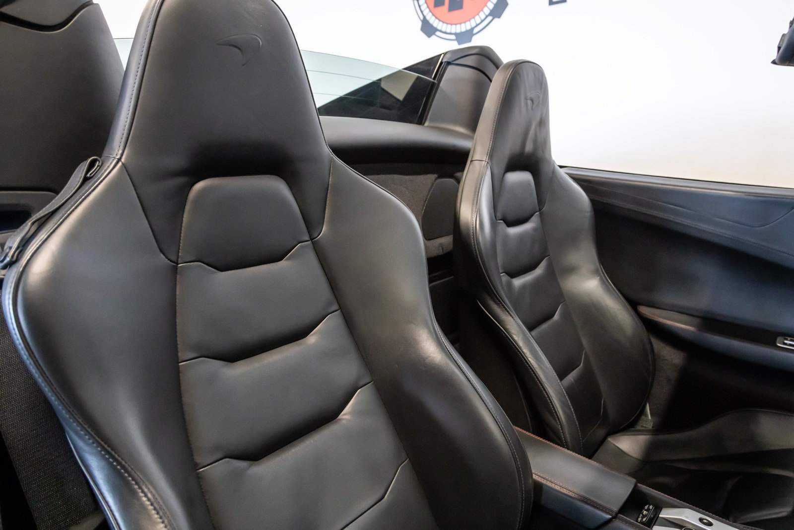 Used 2013 McLaren MP4-12C Spider RWD image 34
