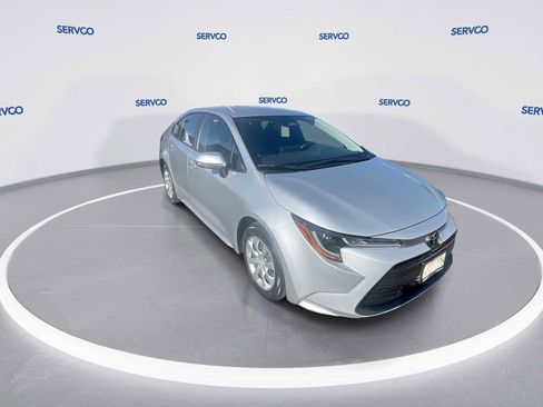 Used 2023 Toyota Corolla LE image 2