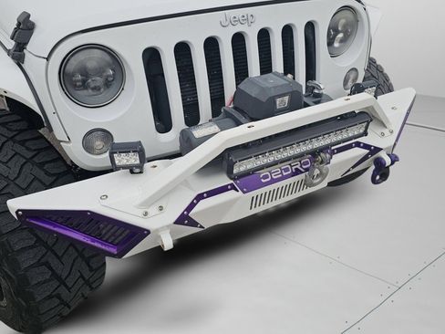 Used 2018 Jeep Wrangler Unlimited Sport S image 4