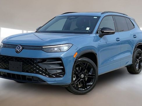 Certified 2025 Volkswagen Tiguan SE R-Line AWD/4WD image 1