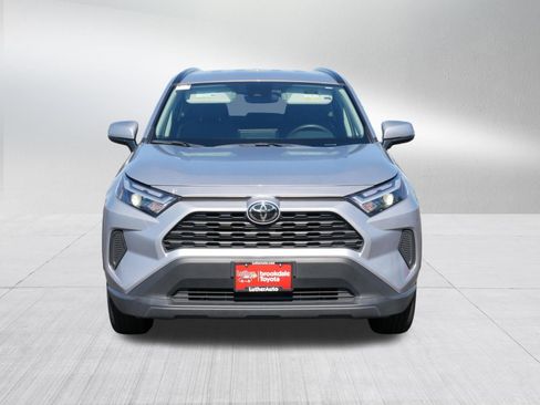 Certified 2025 Toyota RAV4 XLE AWD/4WD image 2