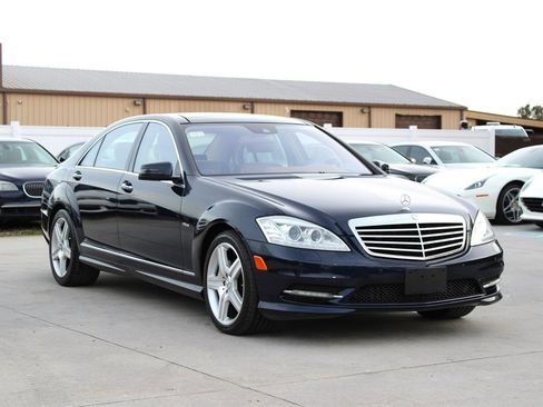 Used 2012 Mercedes-Benz S 350 BlueTEC 4MATIC image 9