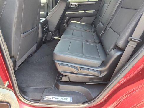 Used 2025 Chevrolet Tahoe Z71 AWD/4WD image 11