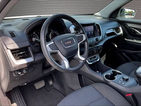 Used 2022 GMC Terrain SLE w/ Driver Convenience Package AWD/4WD image 16