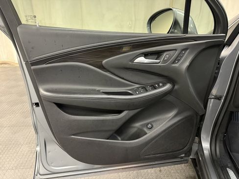 Used 2020 Buick Envision Essence image 26