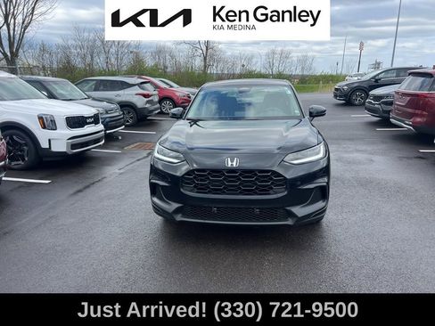 Used 2024 Honda HR-V LX image 2