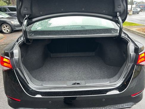 Used 2025 Nissan Sentra SV image 24