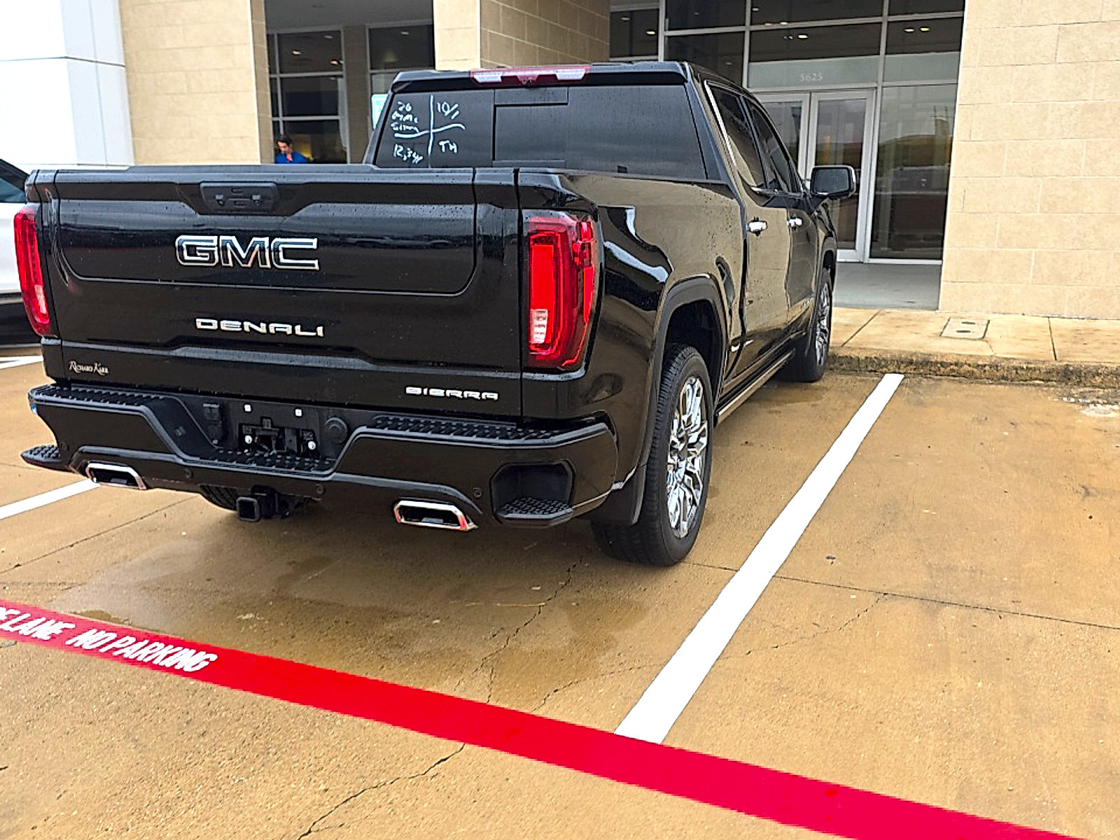 Used 2026 GMC Sierra 1500 Denali Ultimate AWD/4WD image 13